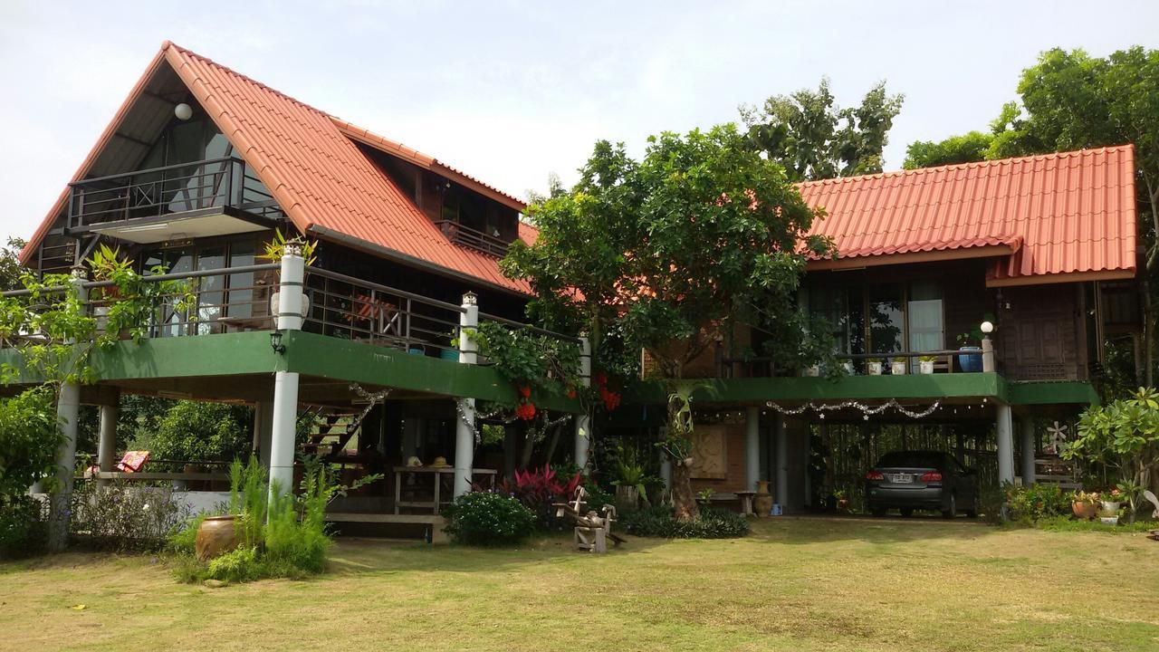 Baan Vallada Hotel Nakhonratchasima Екстериор снимка